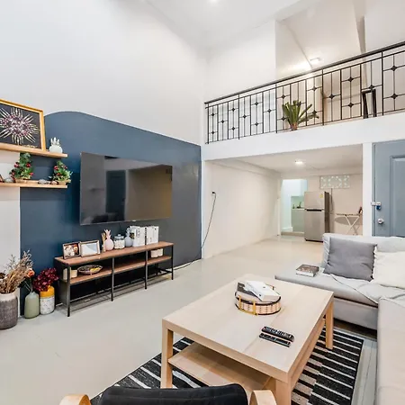 Entire Cozy House/Near Bts Skytrain/12Pp Villa